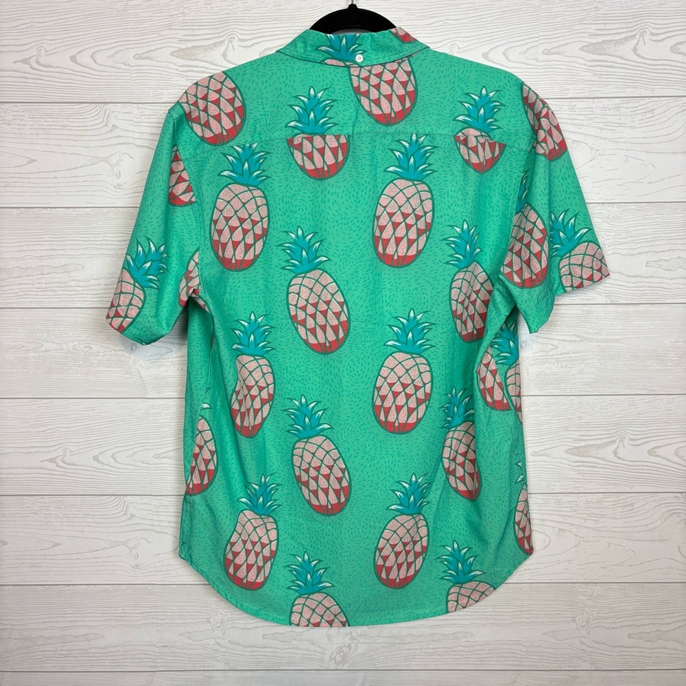 CHUBBIES HAWAIIAN PINEAPPLE SHORT SLEEVE PERFORMANCE POLO PULLOVER MEDIUM - Picture 5 of 7